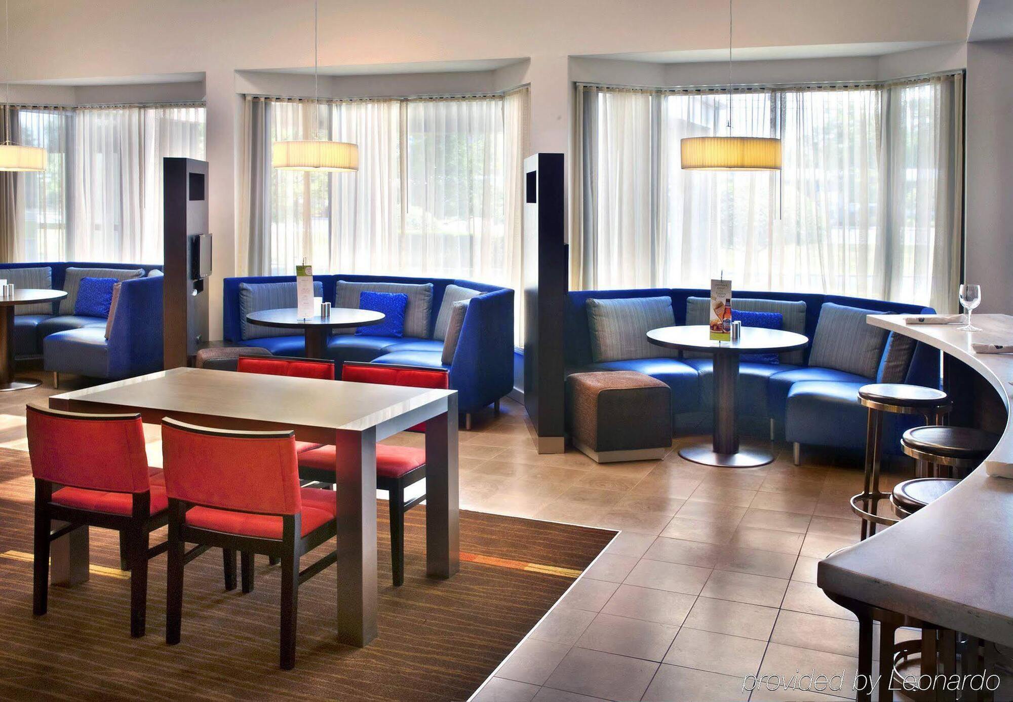 מלון Courtyard By Marriott פוקיפסי מראה חיצוני תמונה